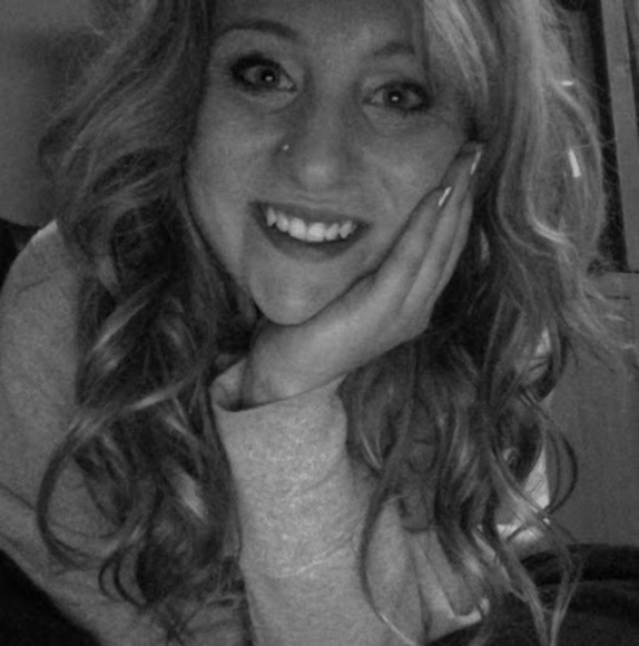 Meet your Posher, Katie - Picture 1 of 1